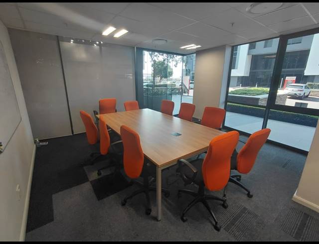 334M² OFFICE TO LET IN VORNA VALLEY